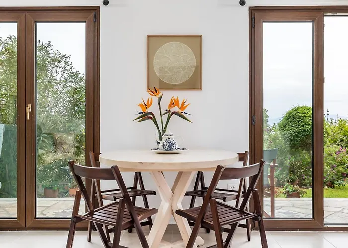 Country house Oikia Stafylos