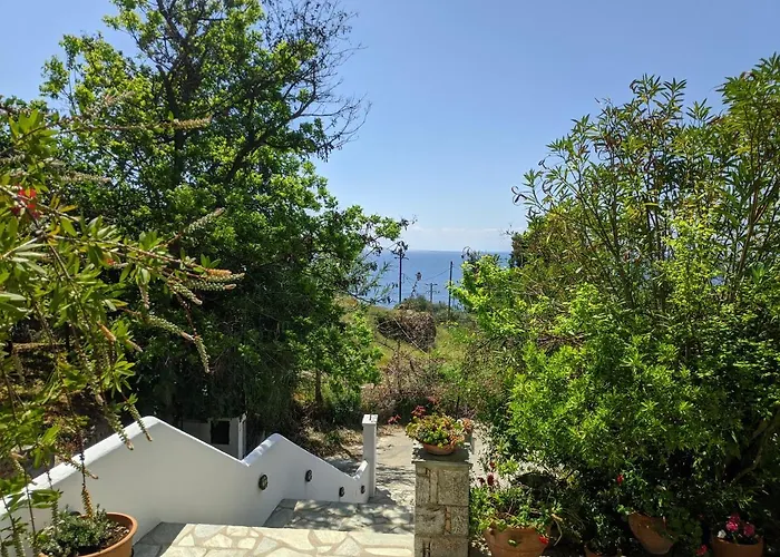 Country house Oikia Stafylos